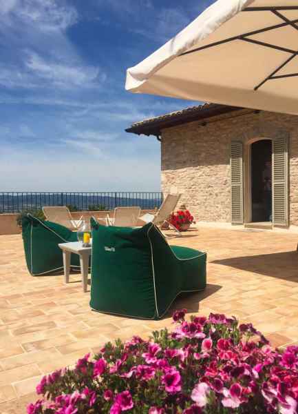 Holiday house Assisi with panoramic terrace. Assisi al Quattro, Perugia, Umbria, Italy