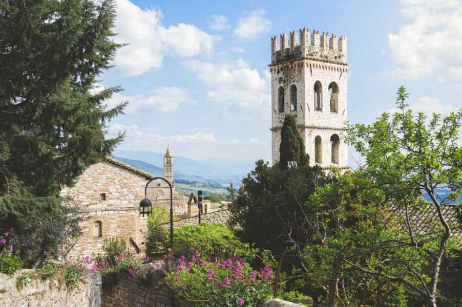  Der Charme der stad von Assisi mittelalterlichen Dorfes Umbrien Italien